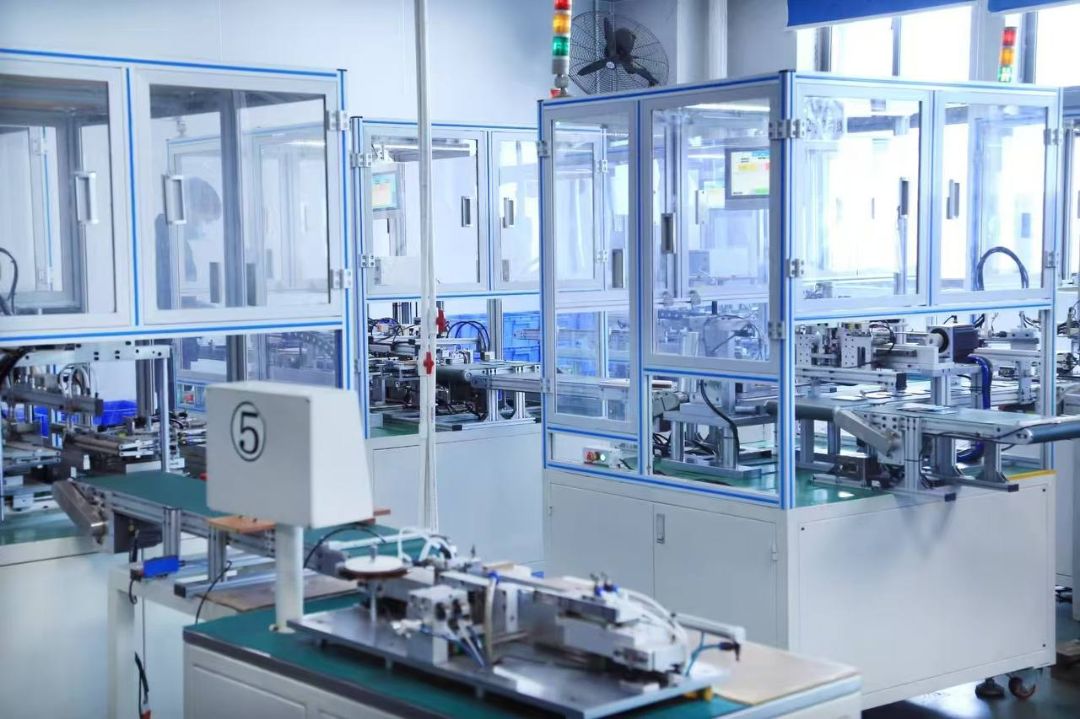 Molithor được sản xuất tại nhà máy sản xuất CELL Cho Apple.